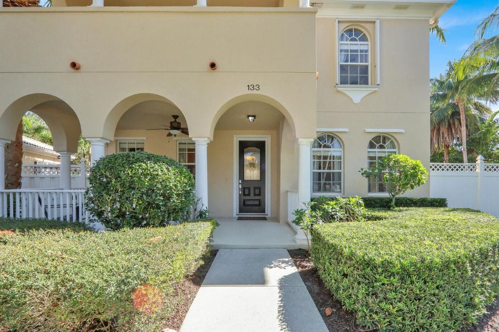 Photo of 133 San Remo Drive, Jupiter, FL 33458 (MLS # R11141694)