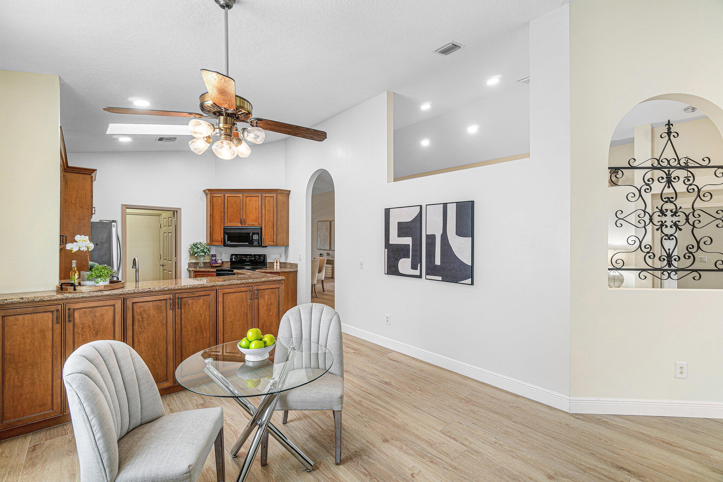 CORAL LAKES - Residential