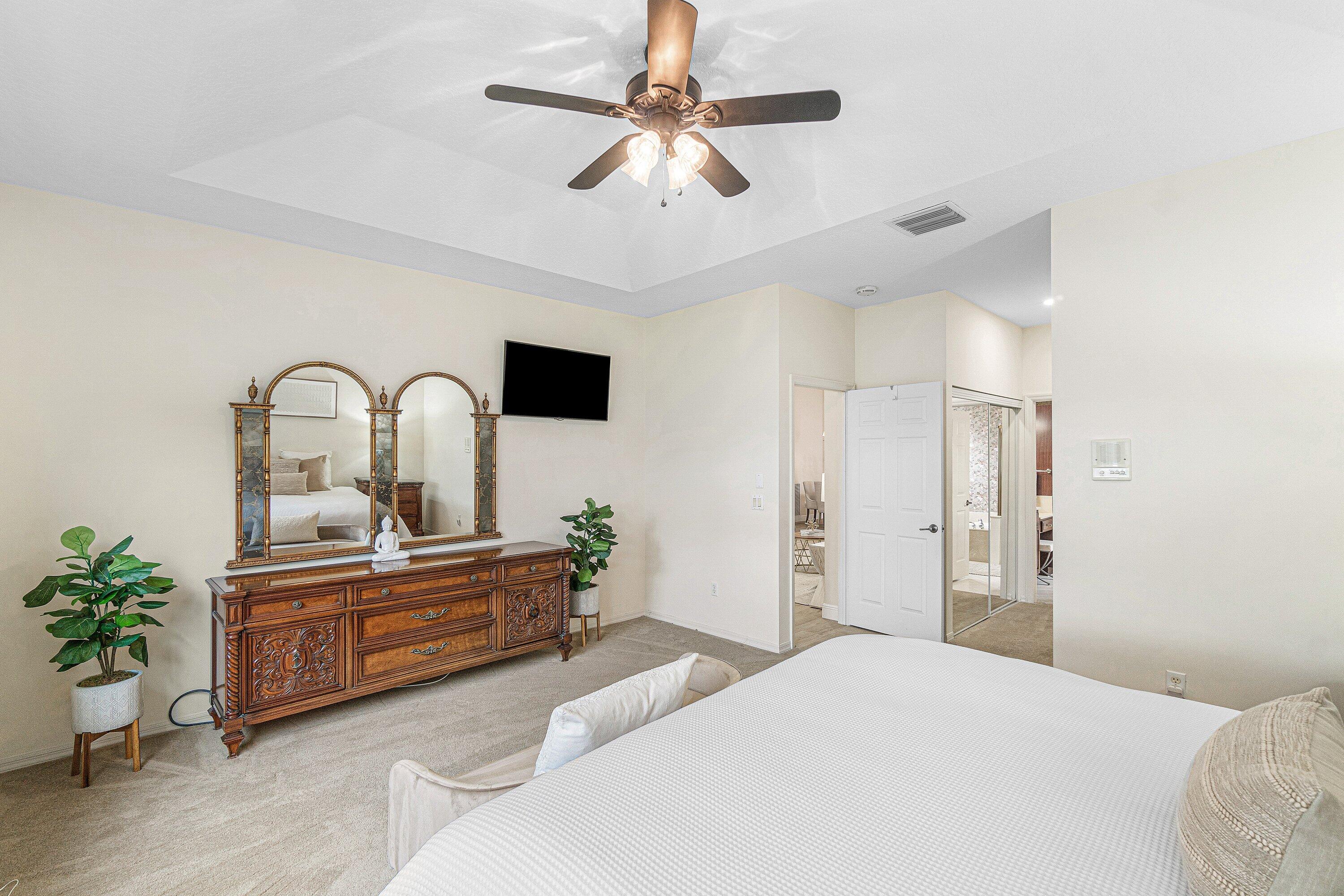 CORAL LAKES - Residential