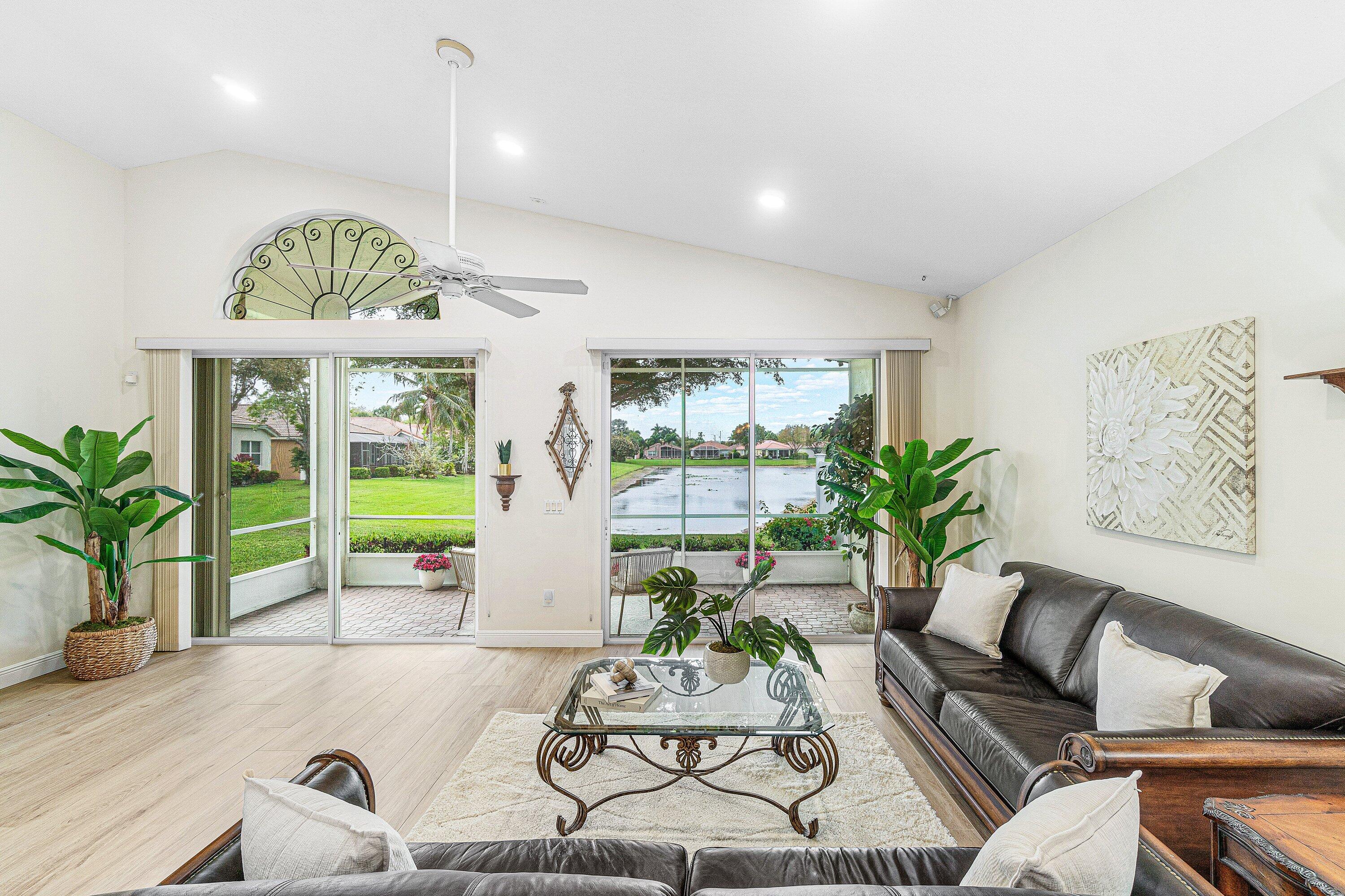 CORAL LAKES - Residential