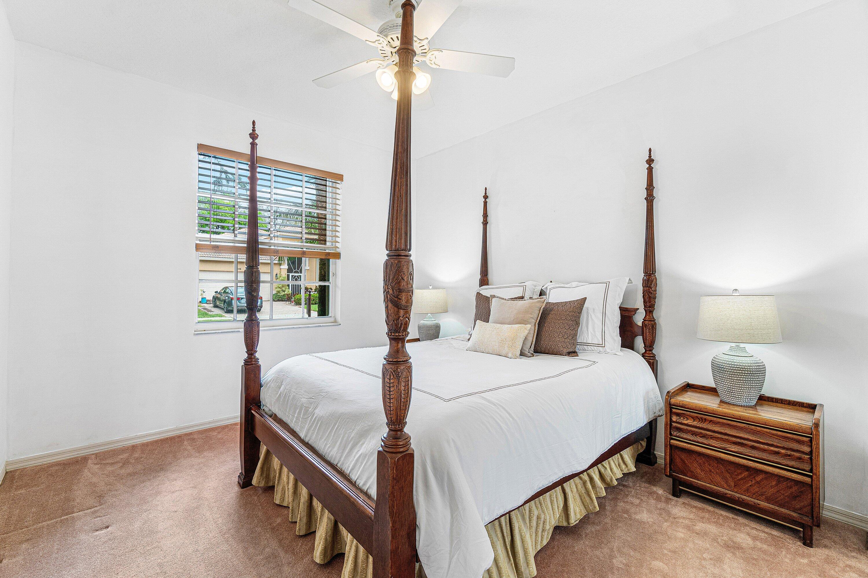 CORAL LAKES - Residential