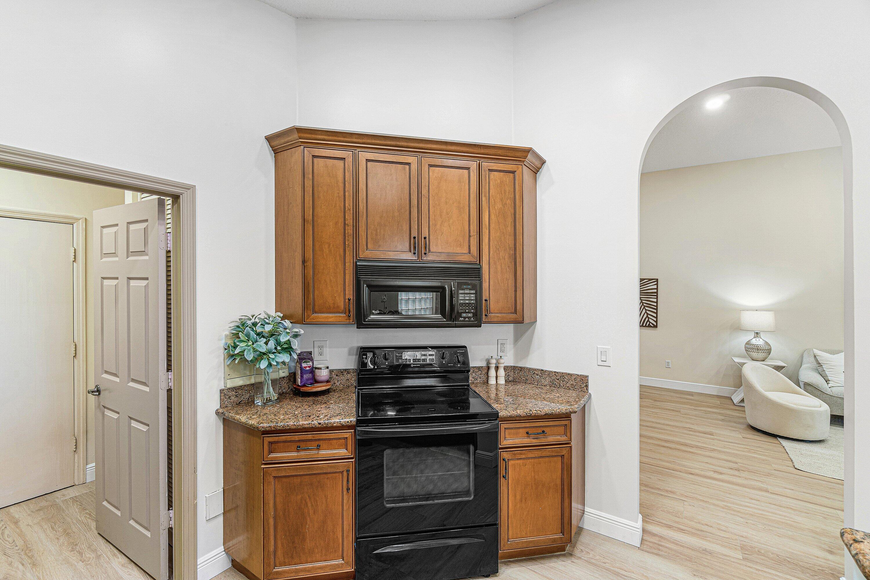 CORAL LAKES - Residential