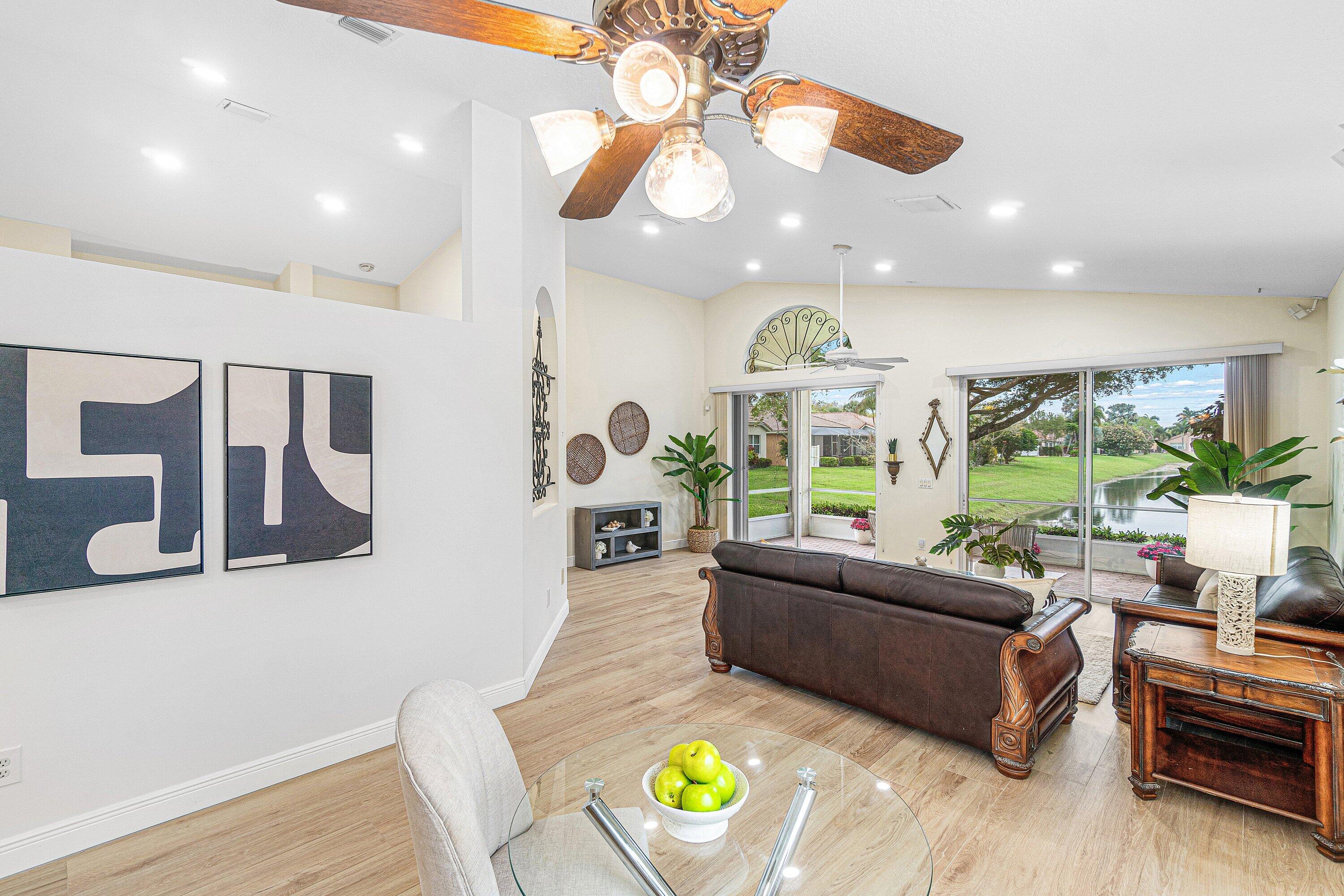 CORAL LAKES - Residential