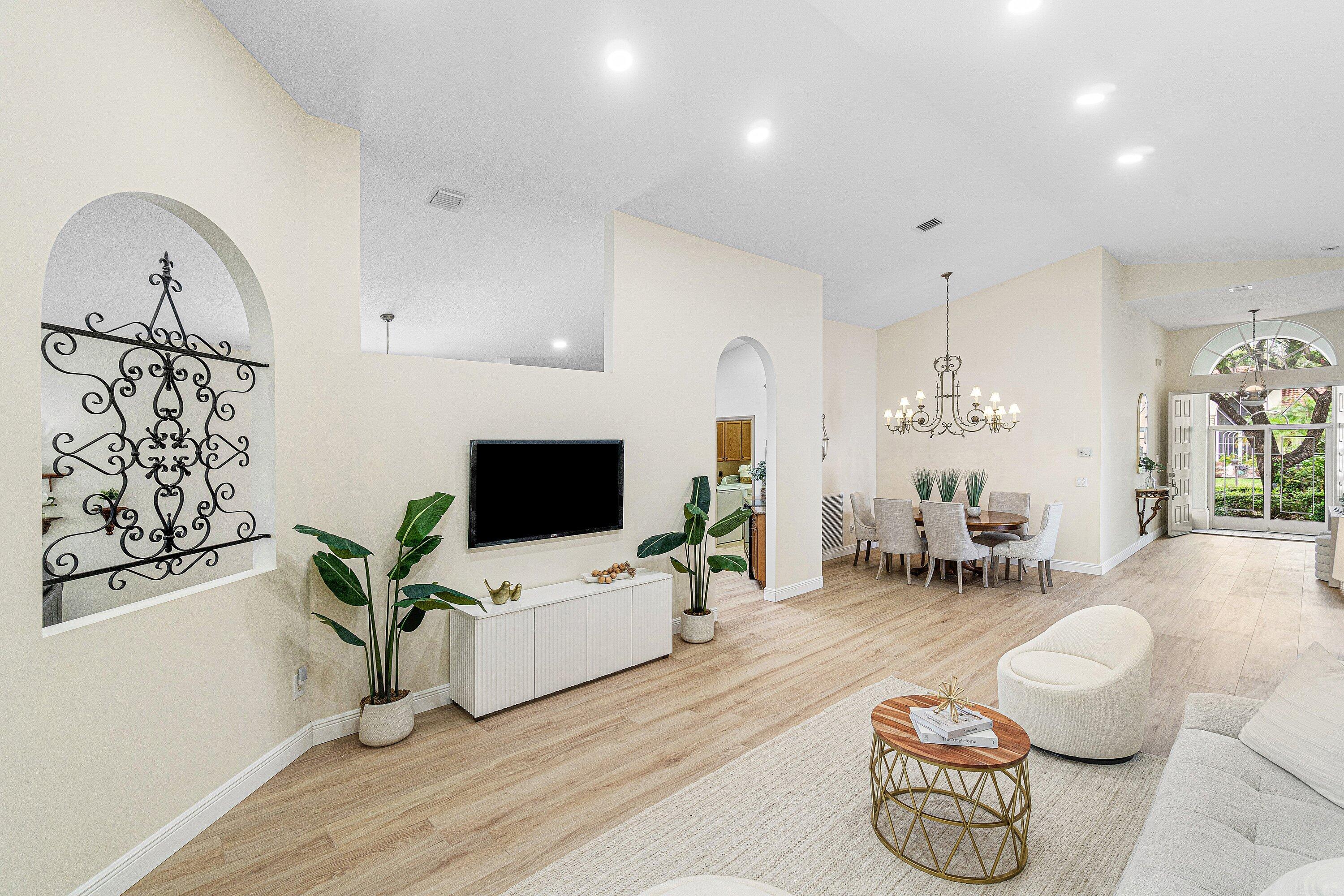 CORAL LAKES - Residential