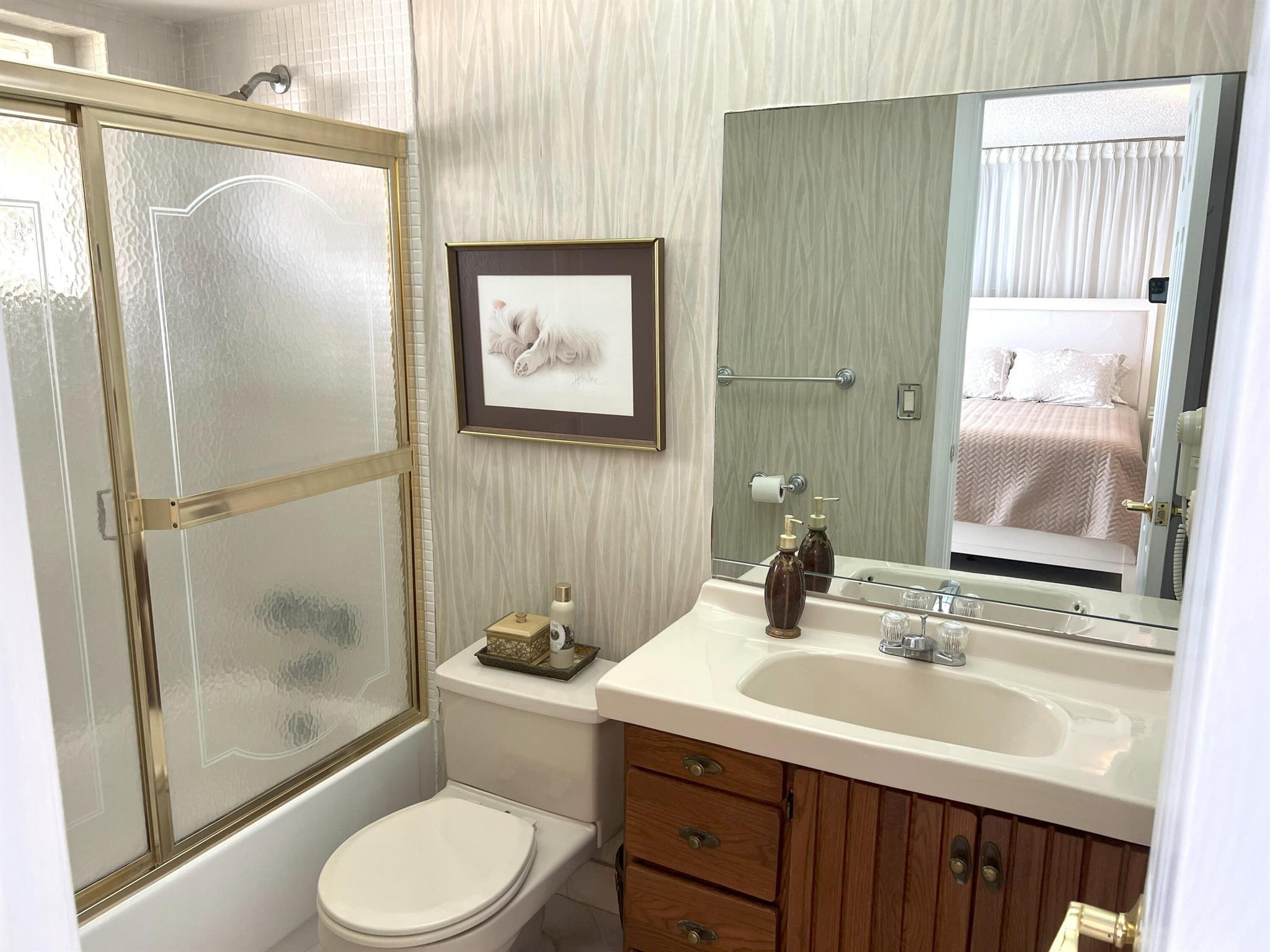 VILLA TOWERS CONDO - Residential Lease