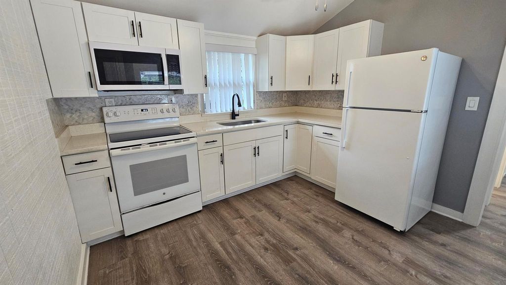 Photo of 425 Ardmore Road #3, West Palm Beach, FL 33401 (MLS # R11145810)