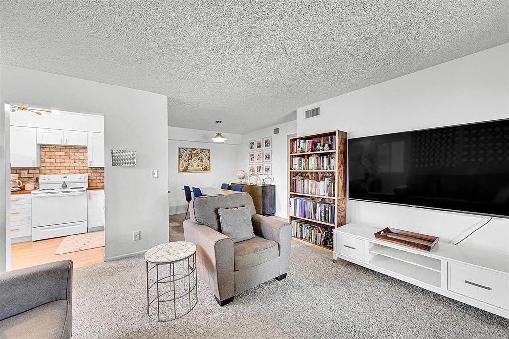117 GARDENS Drive 204