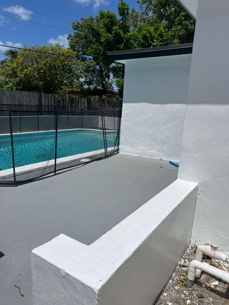 LAUDERDALE LAKES NORTH GATE - Residential