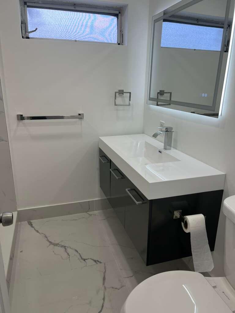 LAUDERDALE LAKES NORTH GATE - Residential