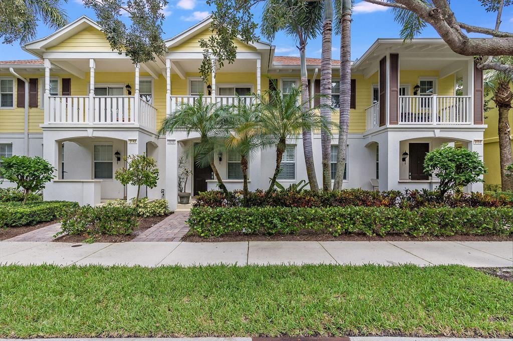 Photo of 3151 E Community Drive Dr, Jupiter, FL 33458 (MLS # R10735460)