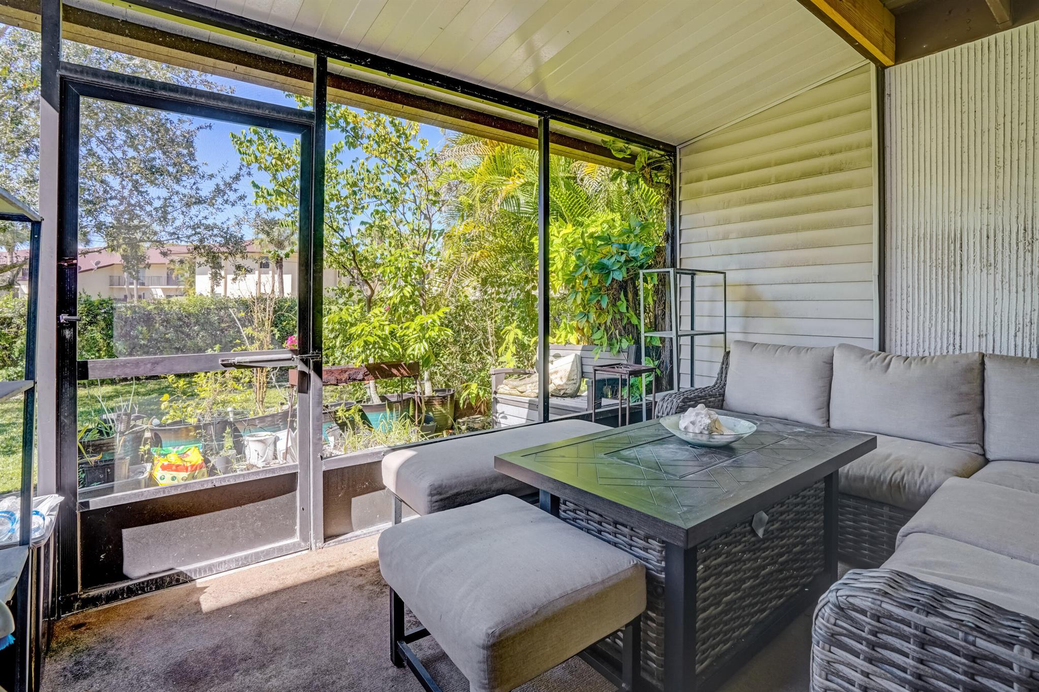 Key Colony Townhouses - Residential