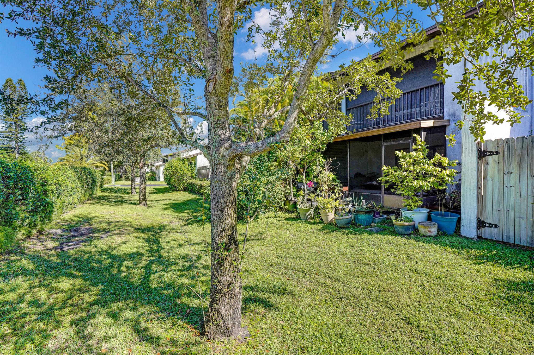 Key Colony Townhouses - Residential