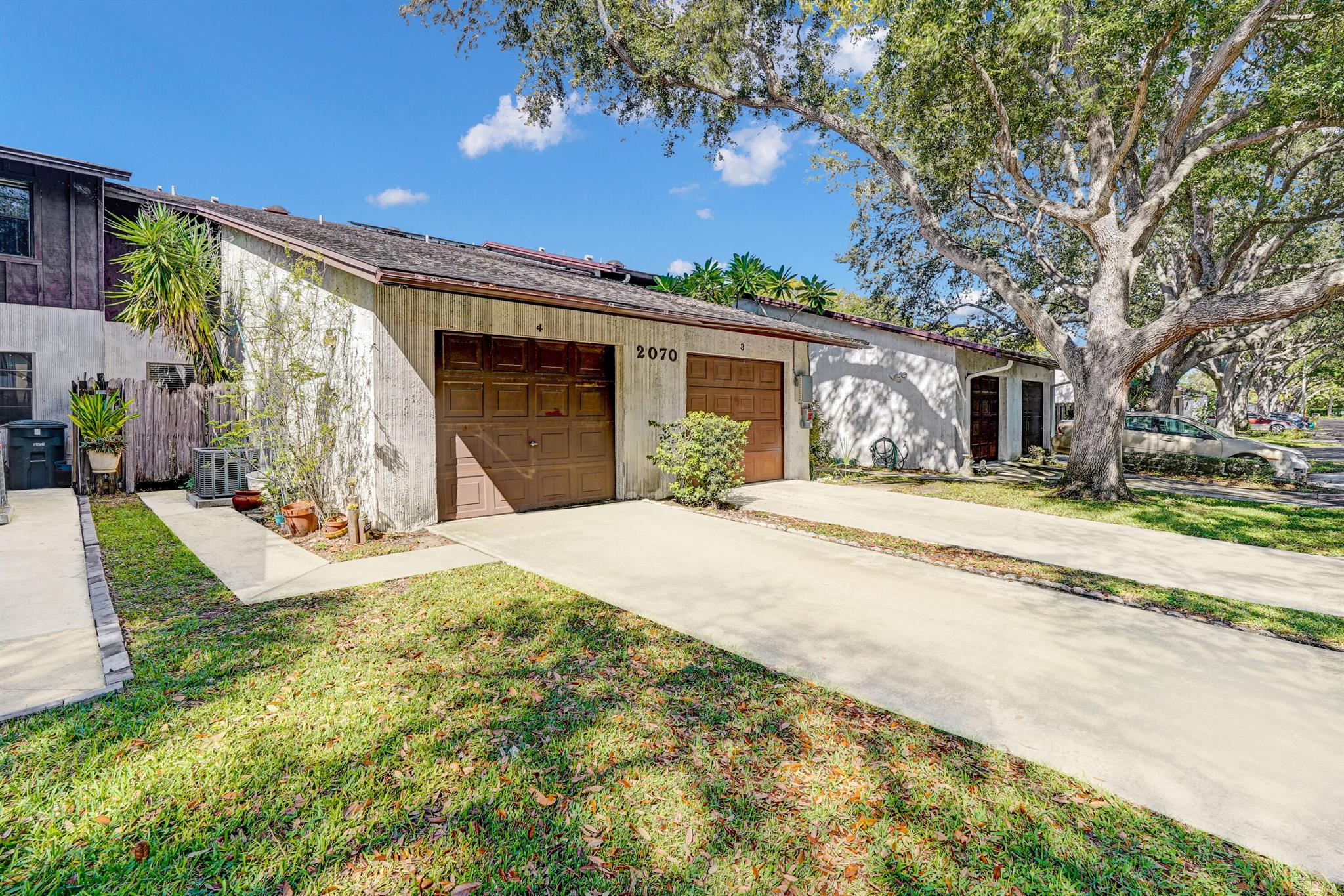 Key Colony Townhouses - Residential