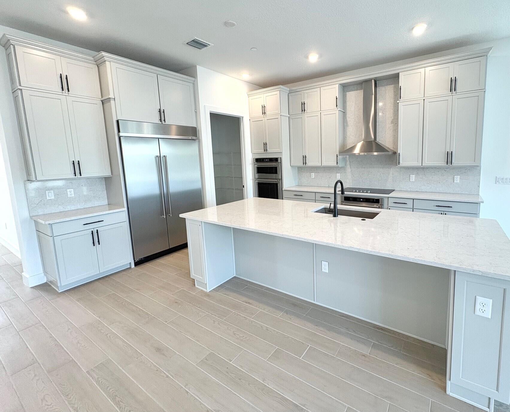 8225 Nilsa Place Stellar 39