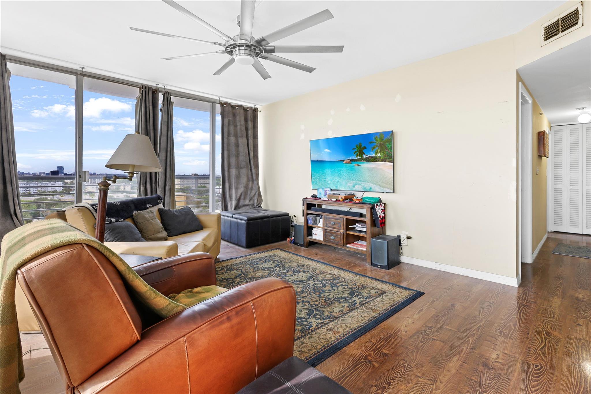 Home Tower Condo - Residential Lease