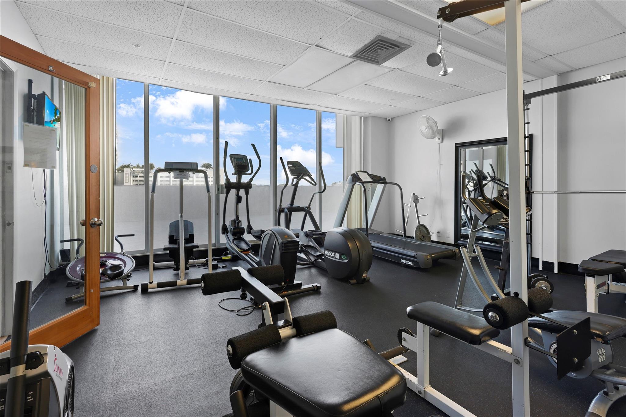 Home Tower Condo - Residential Lease