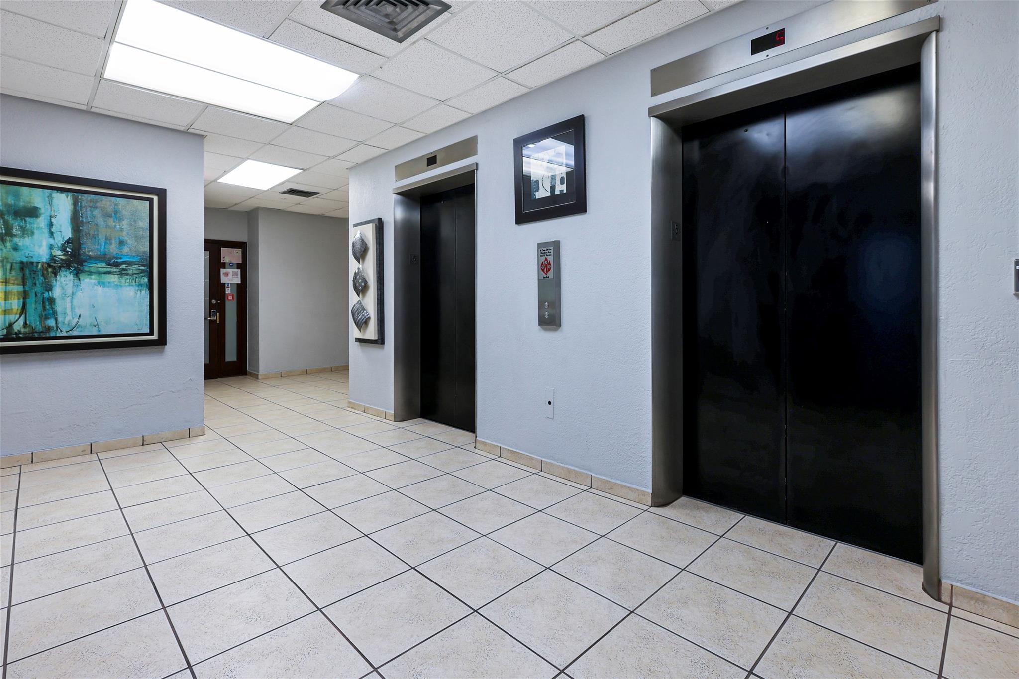 Home Tower Condo - Residential Lease