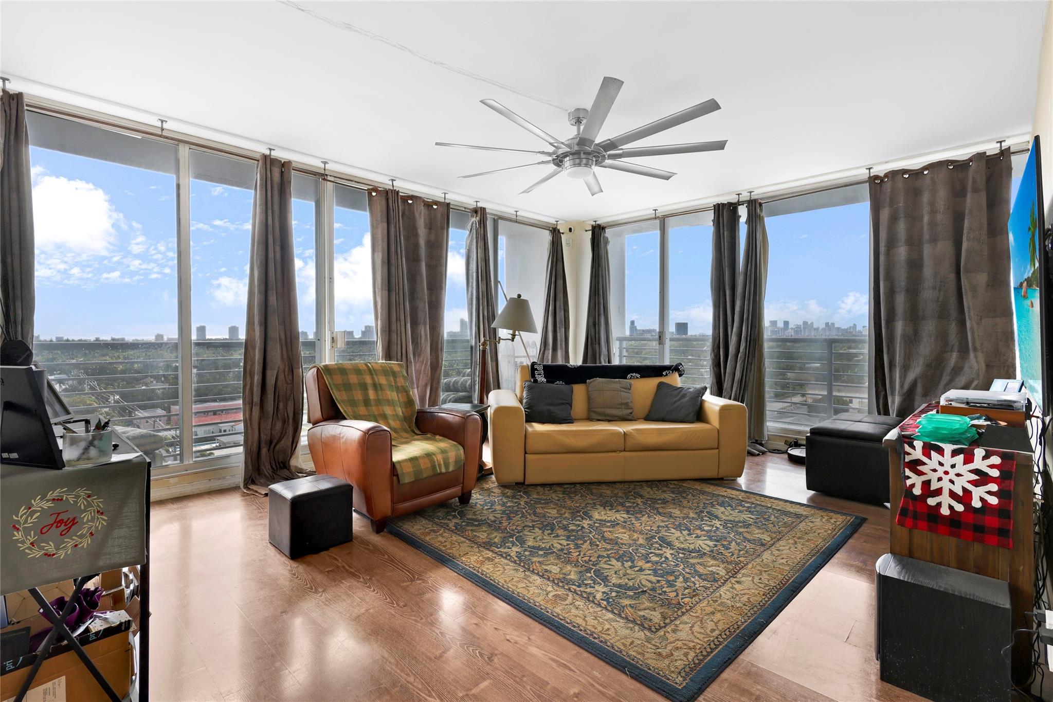 Home Tower Condo - Residential Lease