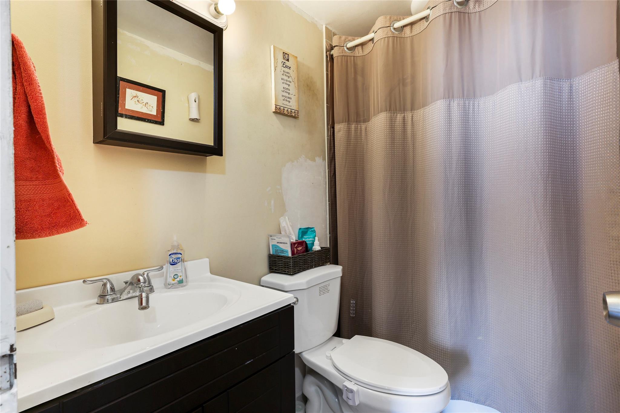 Home Tower Condo - Residential Lease