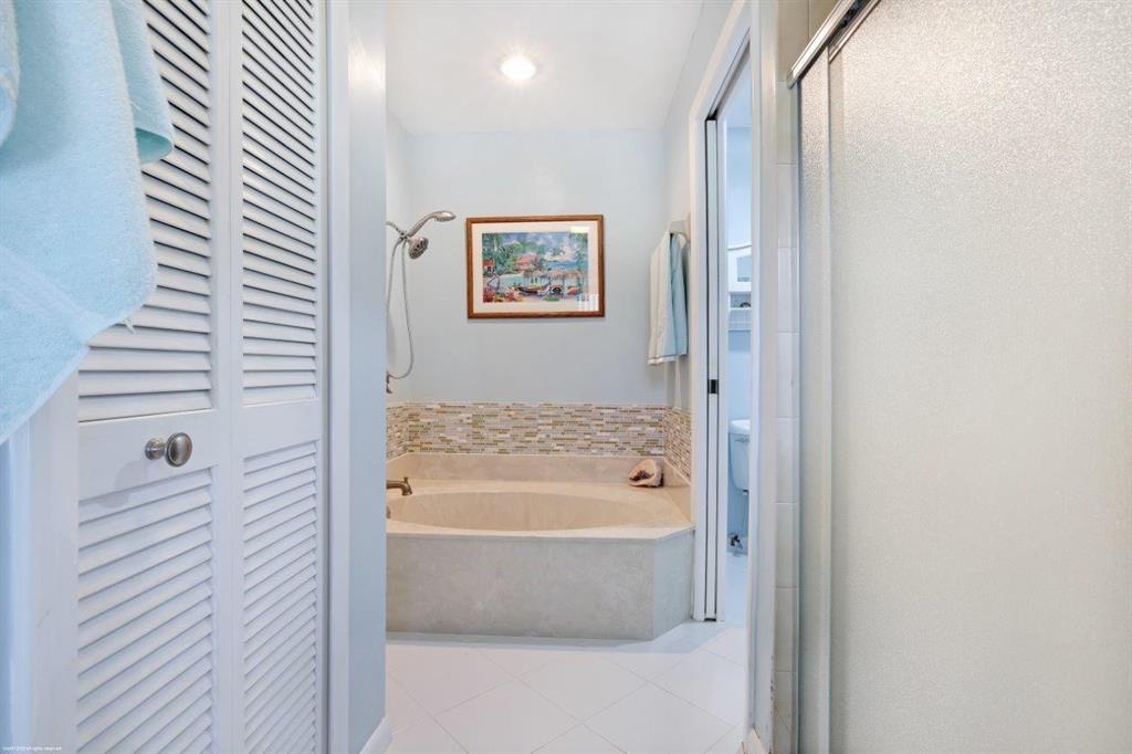 EAGLEWOOD - Residential