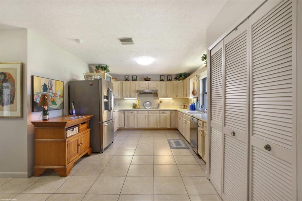 EAGLEWOOD - Residential