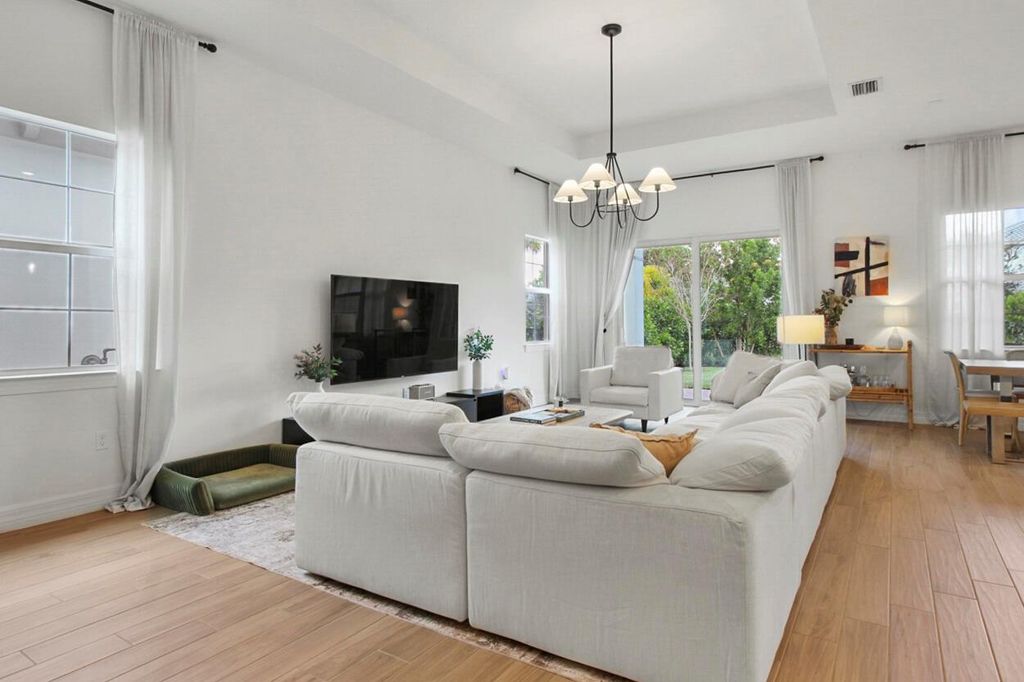 Photo of 10369 Northbrook Circle, Palm Beach Gardens, FL 33412 (MLS # R11138994)