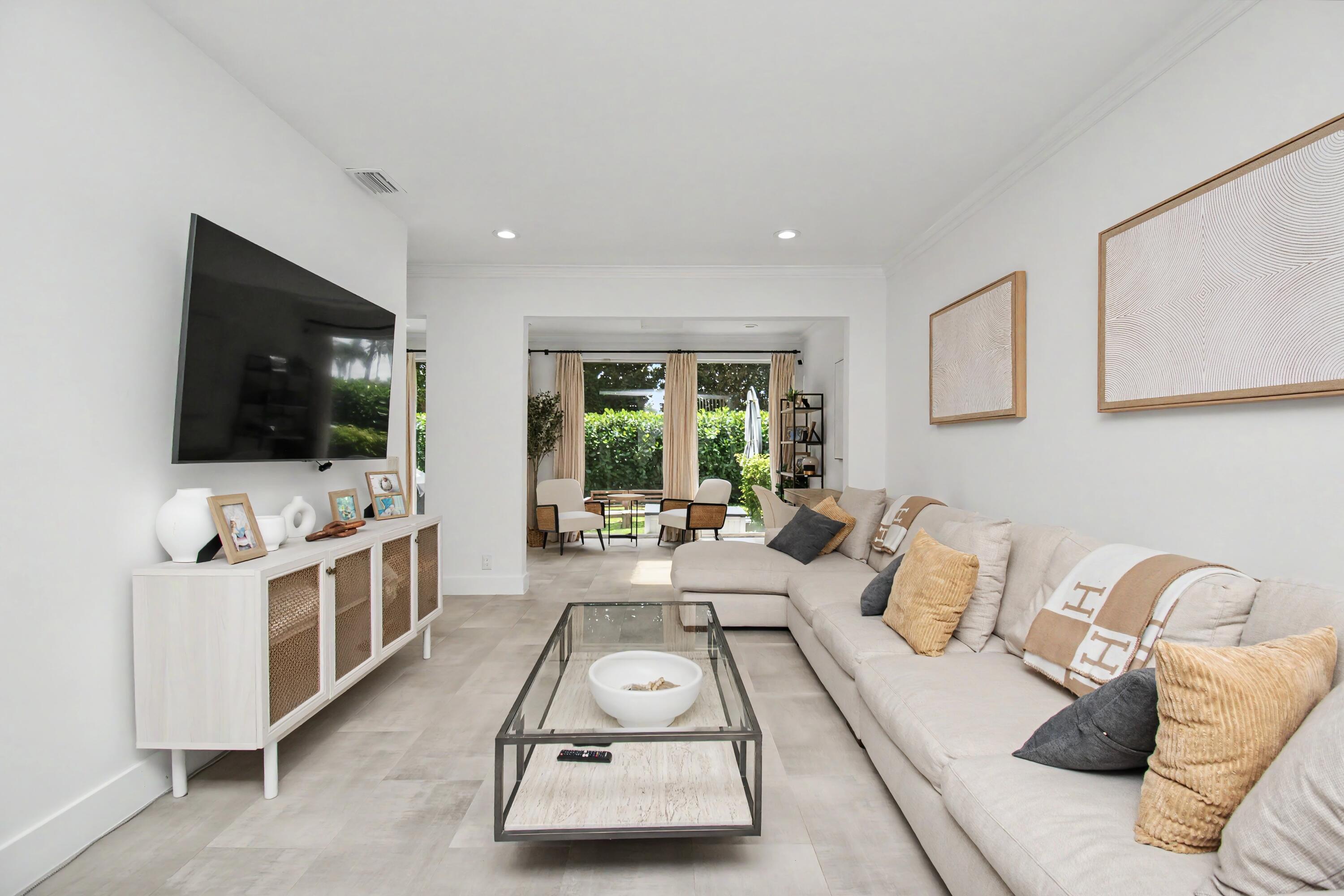 PLUM AT BOCA POINTE CONDOS ONE THRU 15 FILED IN OR - Residential