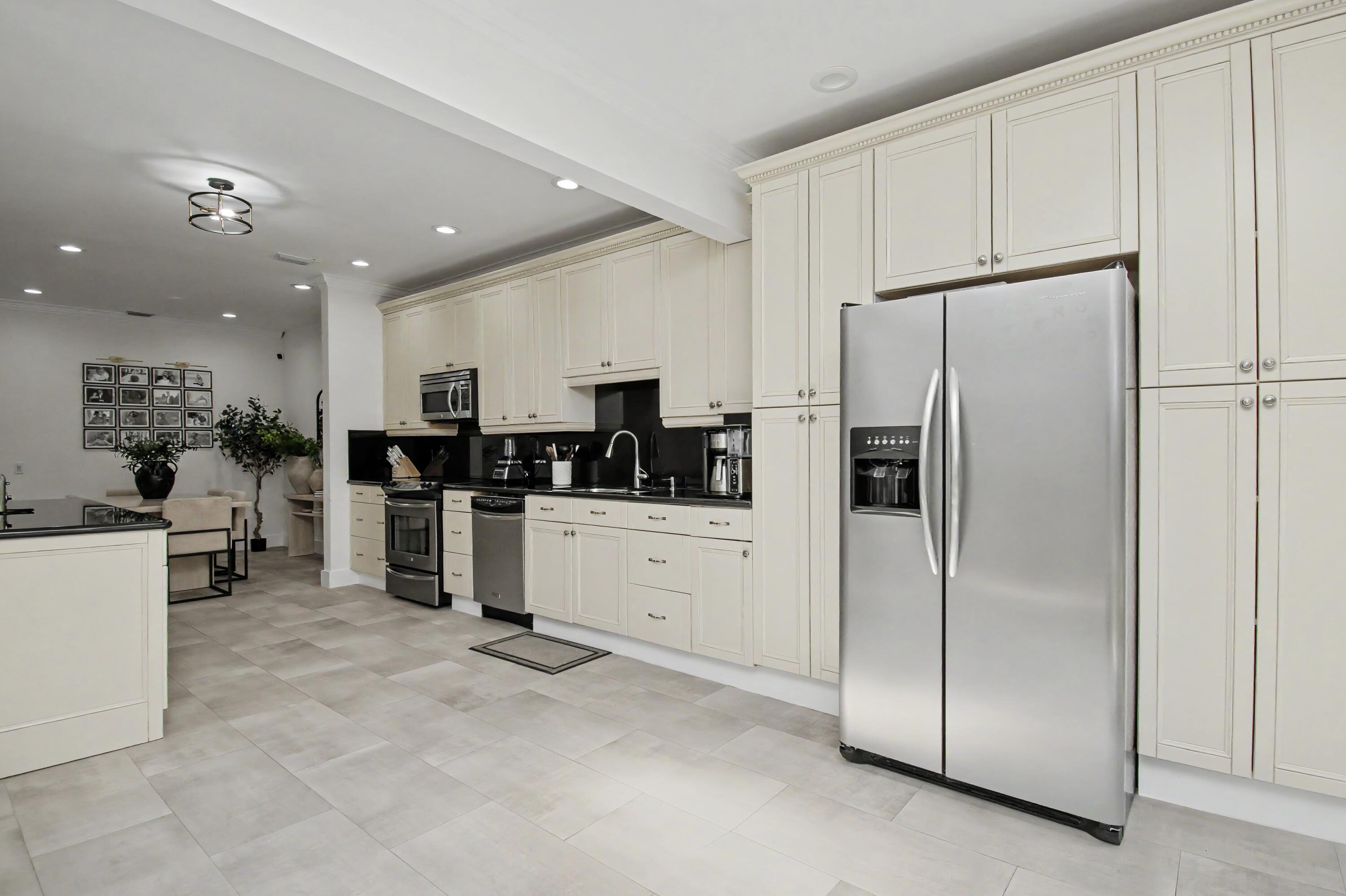 PLUM AT BOCA POINTE CONDOS ONE THRU 15 FILED IN OR - Residential