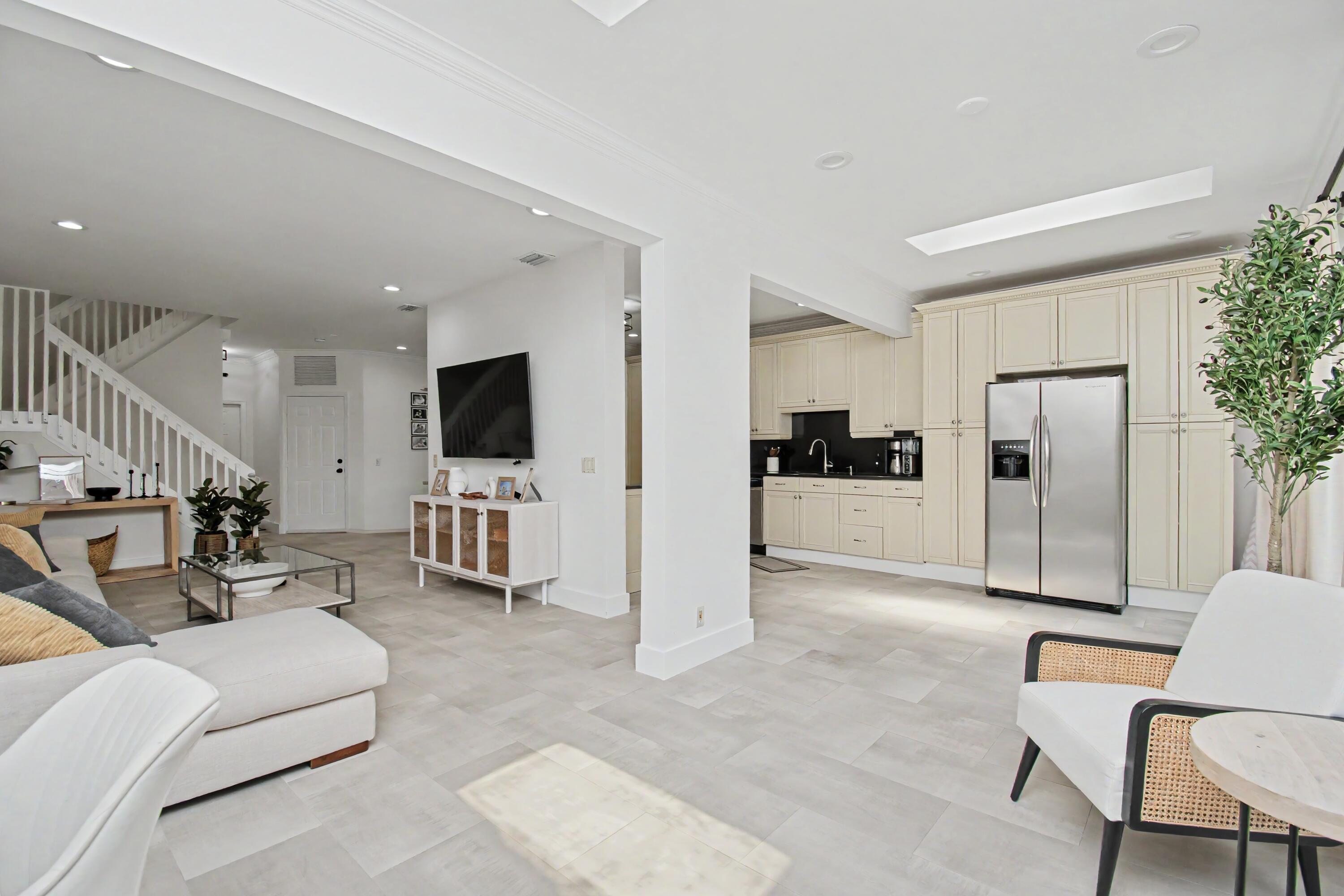 PLUM AT BOCA POINTE CONDOS ONE THRU 15 FILED IN OR - Residential