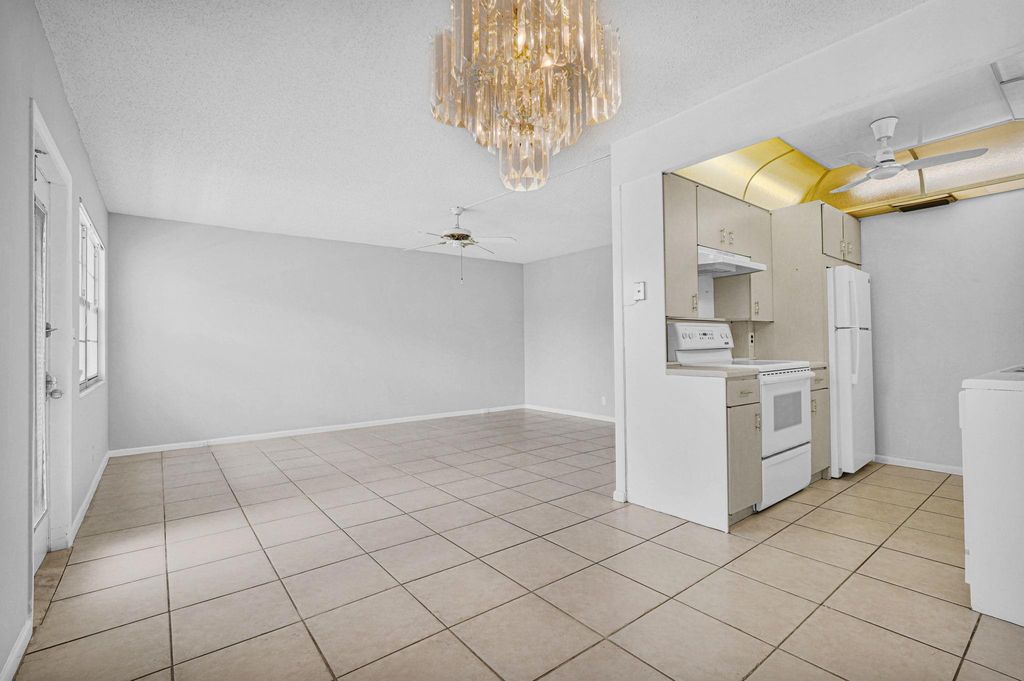 Photo of 2038 Newport H #2038, Deerfield Beach, FL 33442 (MLS # F10529774)