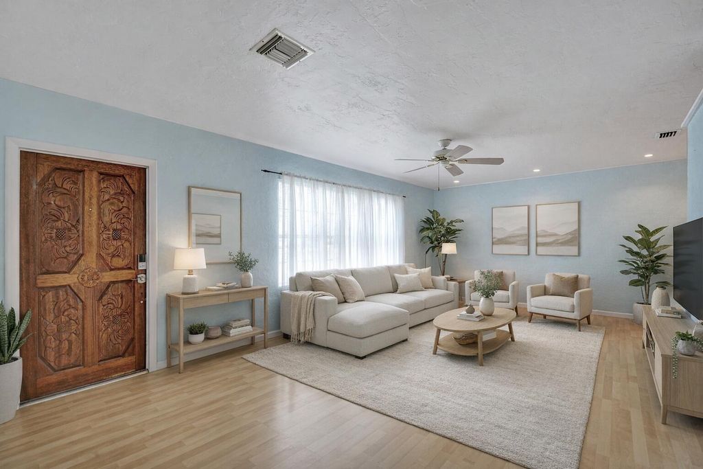 Photo of 4817 SW 11th Court, Plantation, FL 33317 (MLS # B26000224)