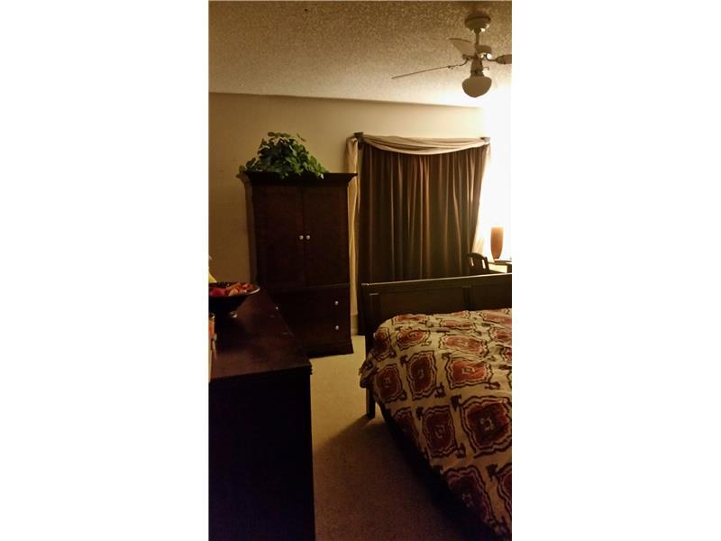 LYONS WEST - Residential Lease