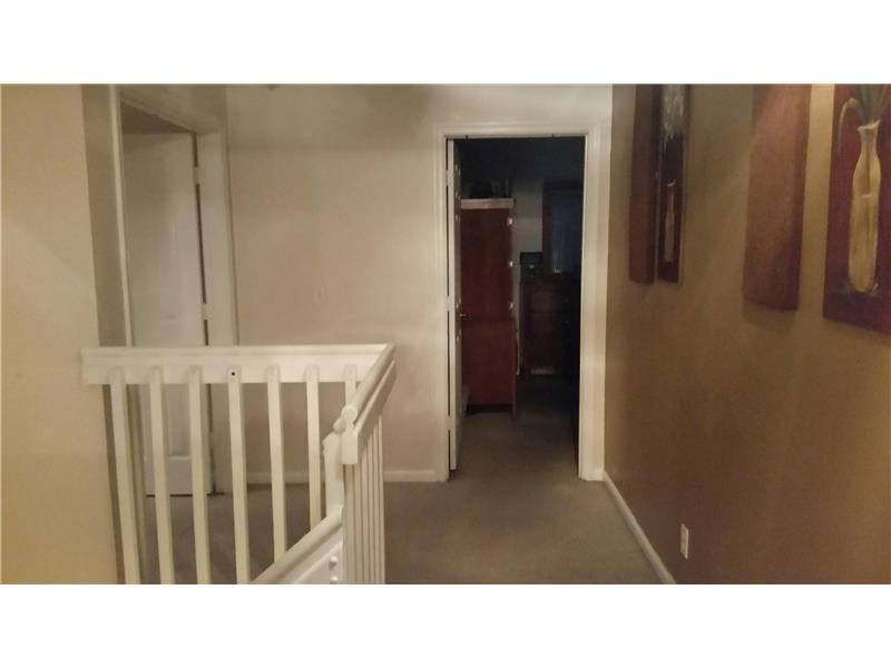 LYONS WEST - Residential Lease