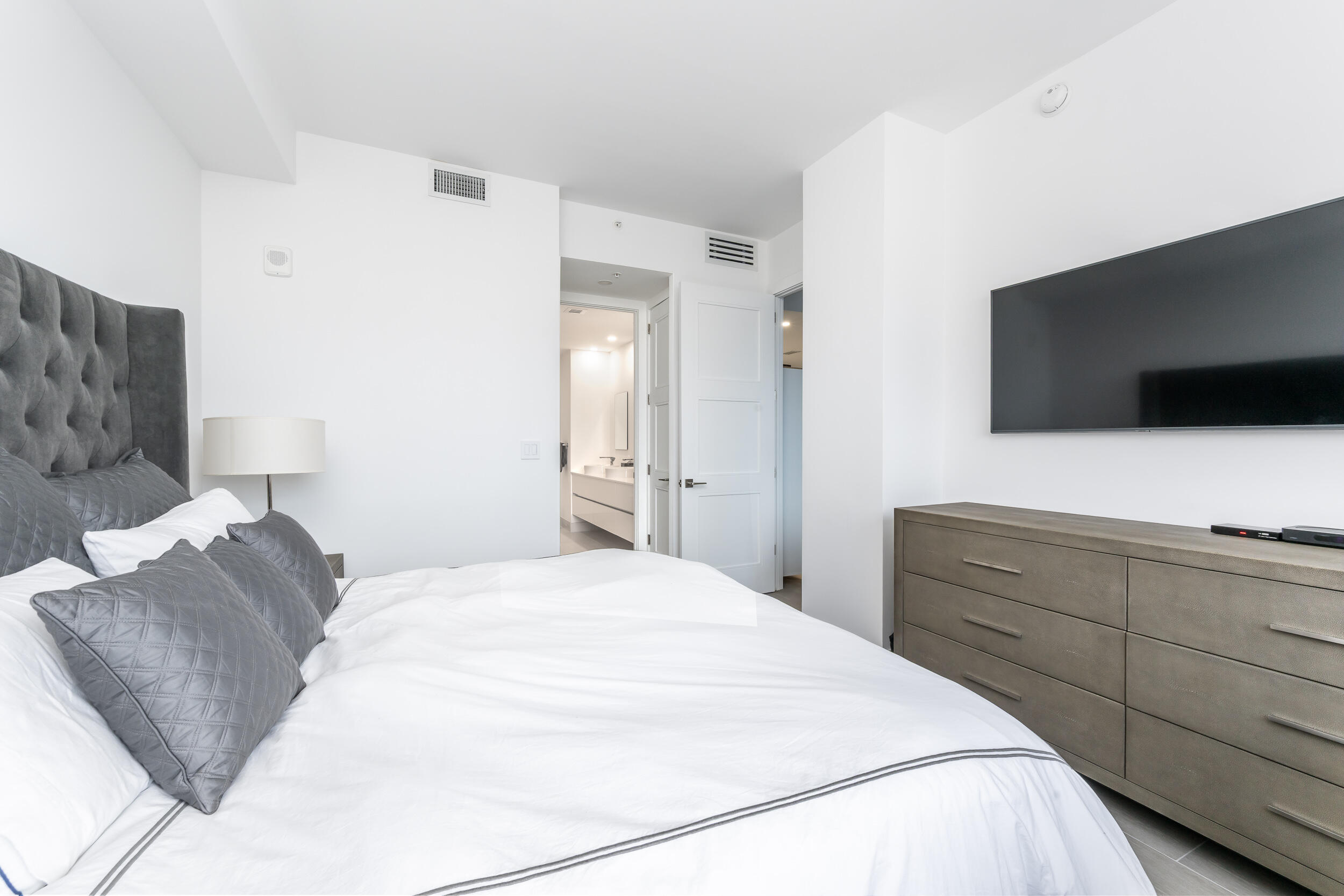 TOWER 155 - Residential