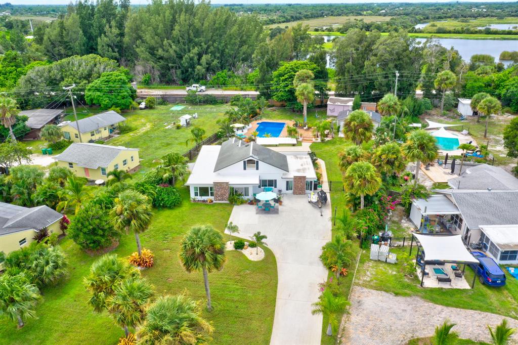 METES AND BOUNDS - Residential