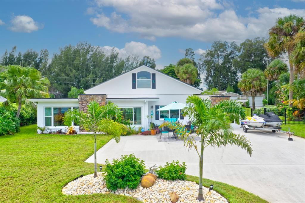 Photo of 4751 S Indian River Drive, Fort Pierce, FL 34982 (MLS # R10745508)