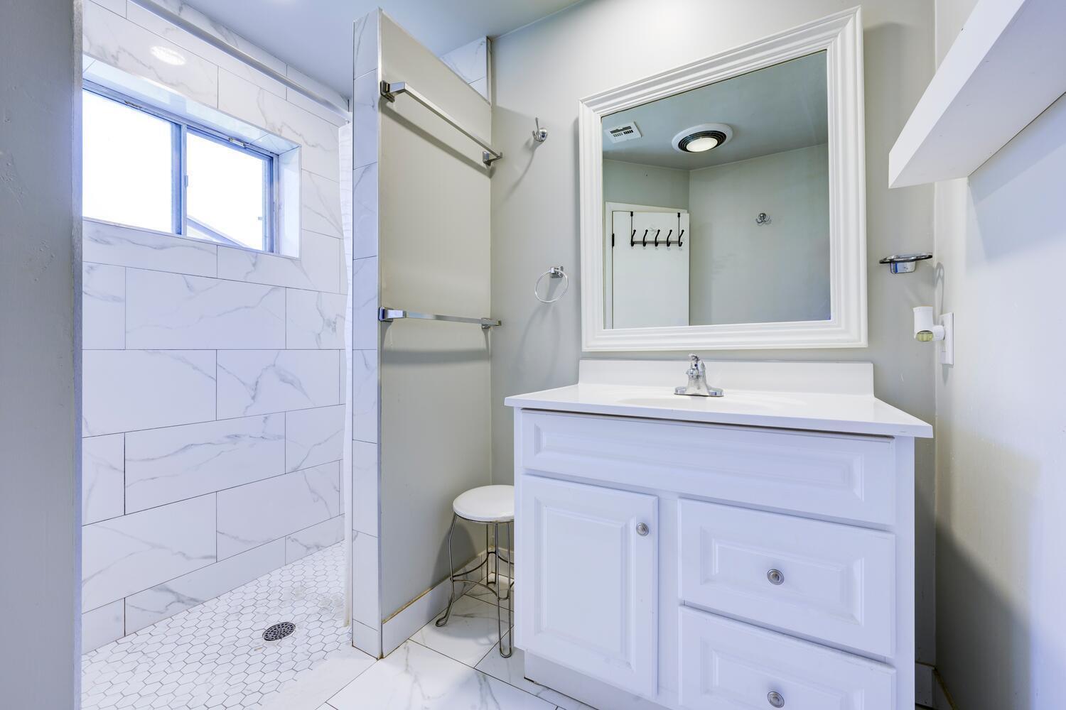 VILLAGE WALK - Residential