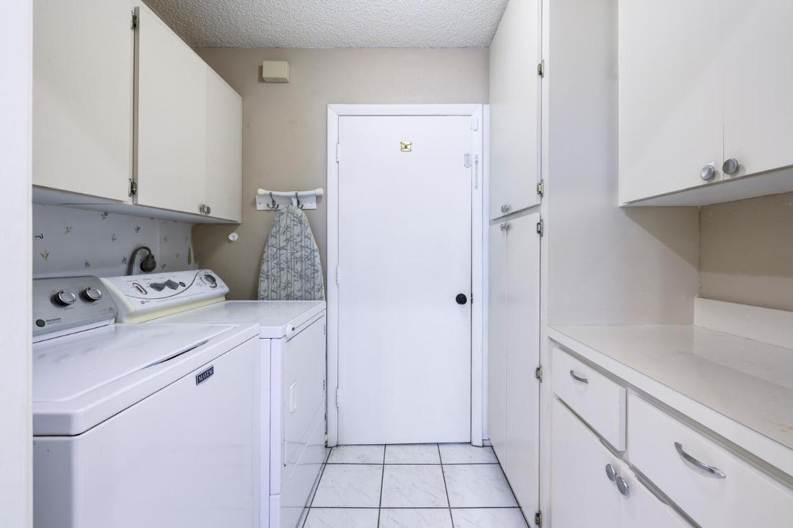 VILLAGE WALK - Residential