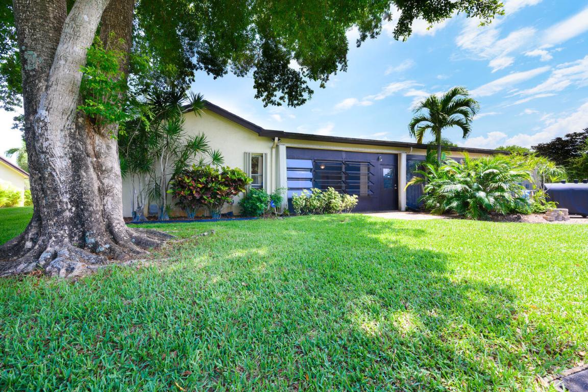 VILLAGE WALK - Residential