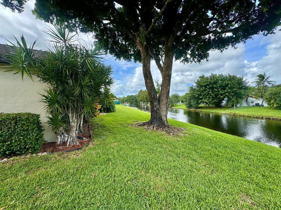 VILLAGE WALK - Residential