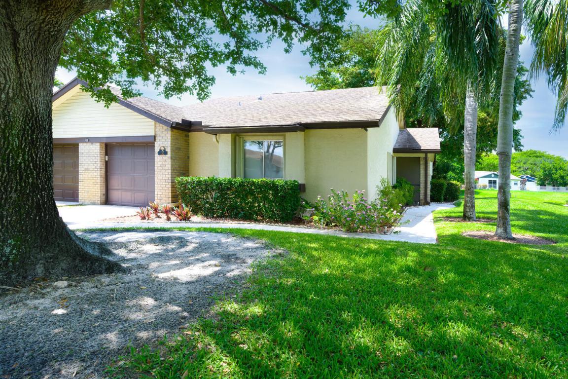 VILLAGE WALK - Residential