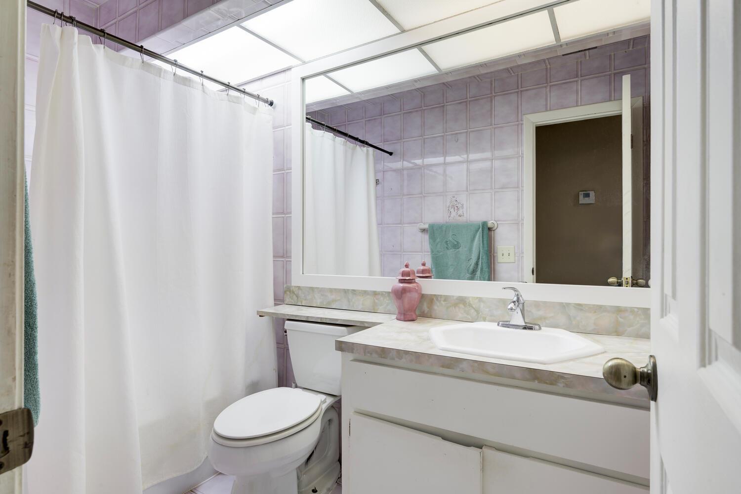 VILLAGE WALK - Residential