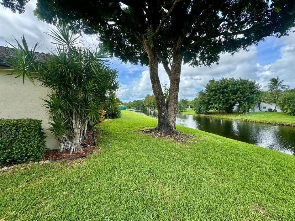 VILLAGE WALK - Residential