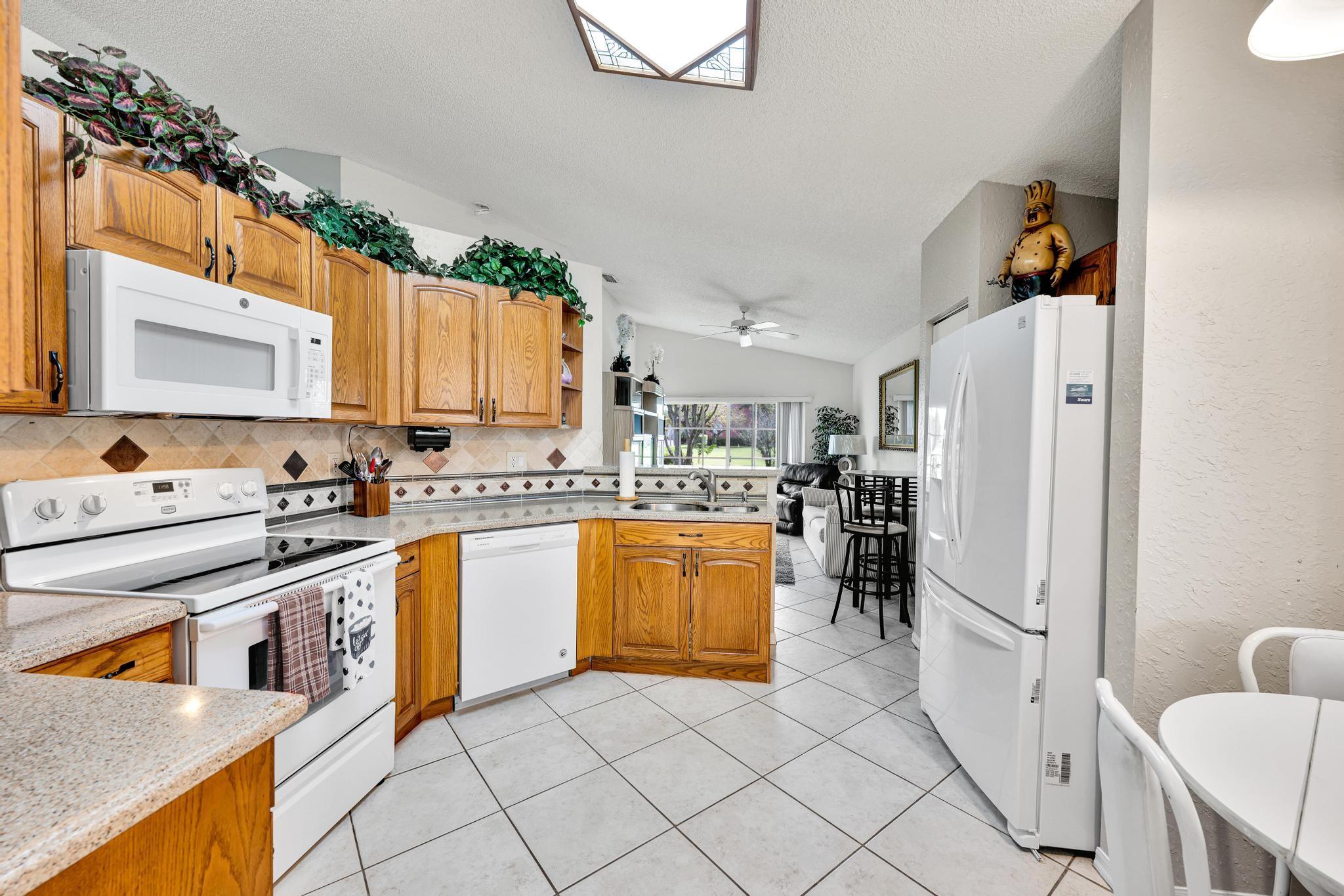 1601 SW 158th Ave