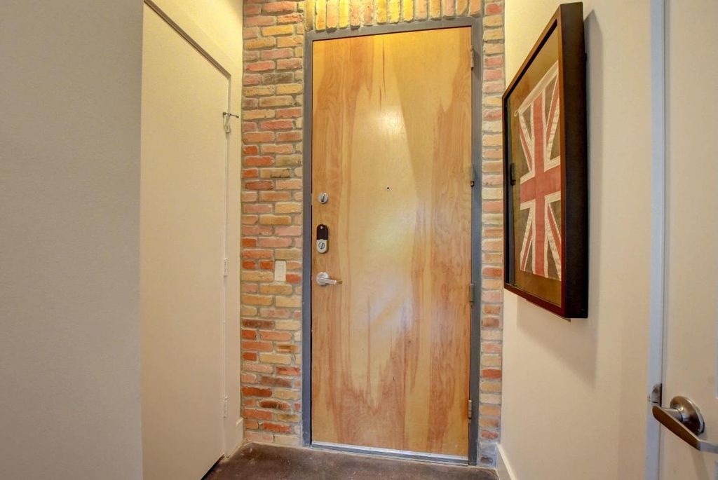 Photo of 185 NE 4th Avenue #203, Delray Beach, FL 33483 (MLS # R11102007)