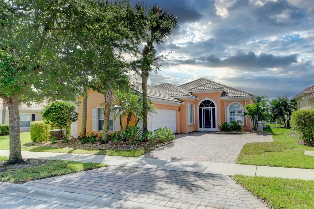 Photo of 11367 SW Rockingham Drive, Port Saint Lucie, FL 34987 (MLS # R10736023)