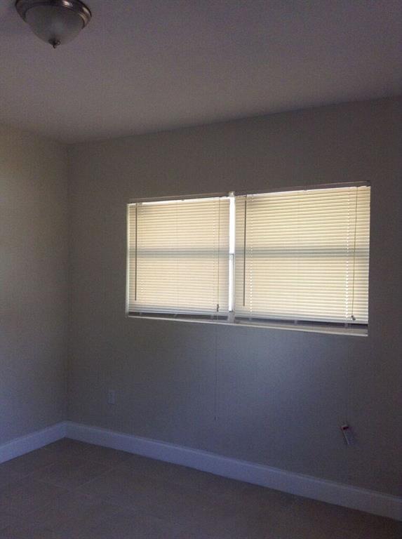 WASHINGTON PARK 4TH ADD - Residential Lease