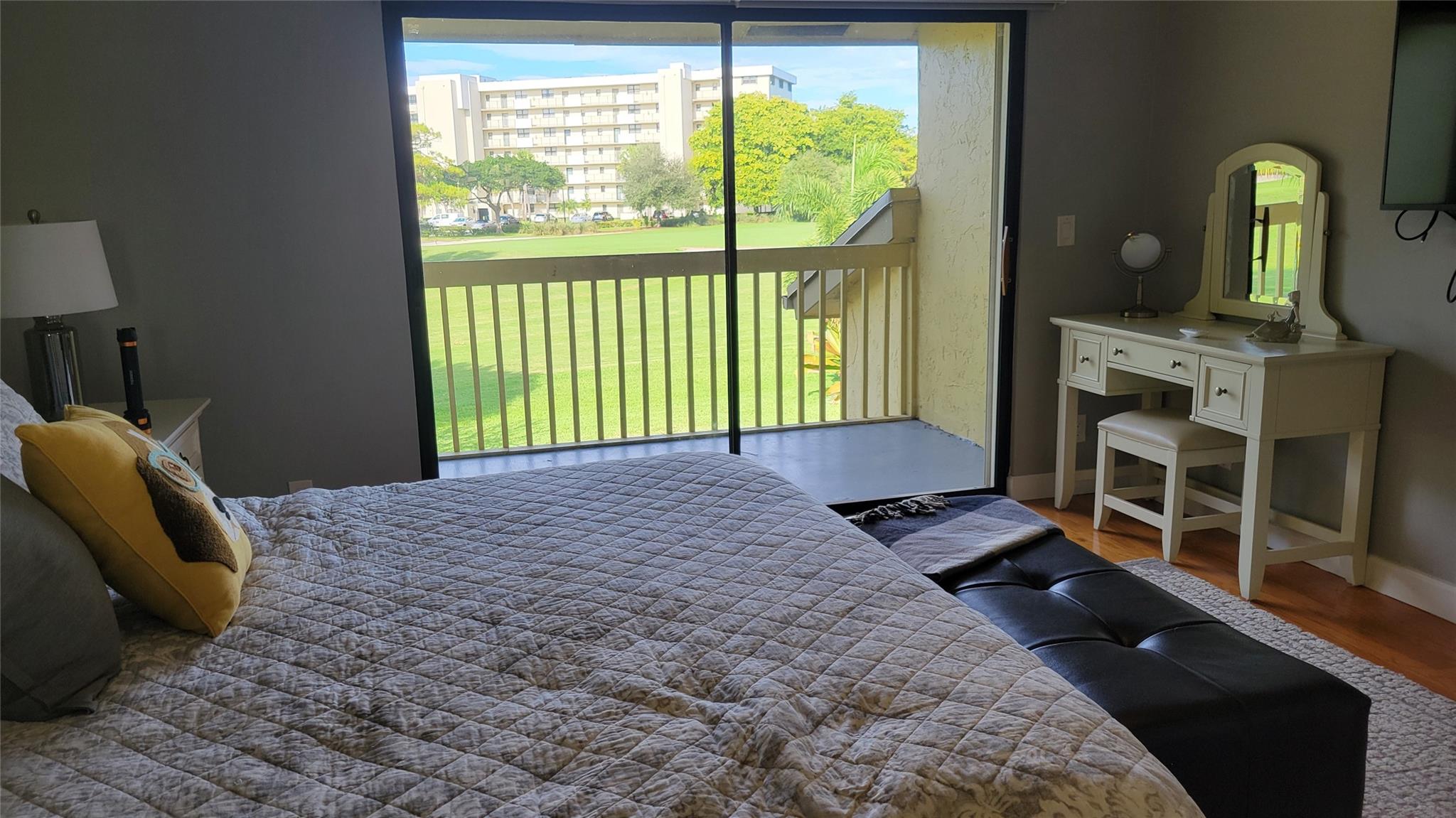 The Woodlands Of Deer Cre - Residential Lease