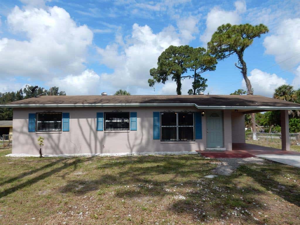 Photo of 1815 N 41st Street, Fort Pierce, FL 34947 (MLS # R10716083)