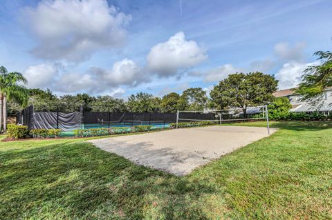 A home in Deerfield Beach